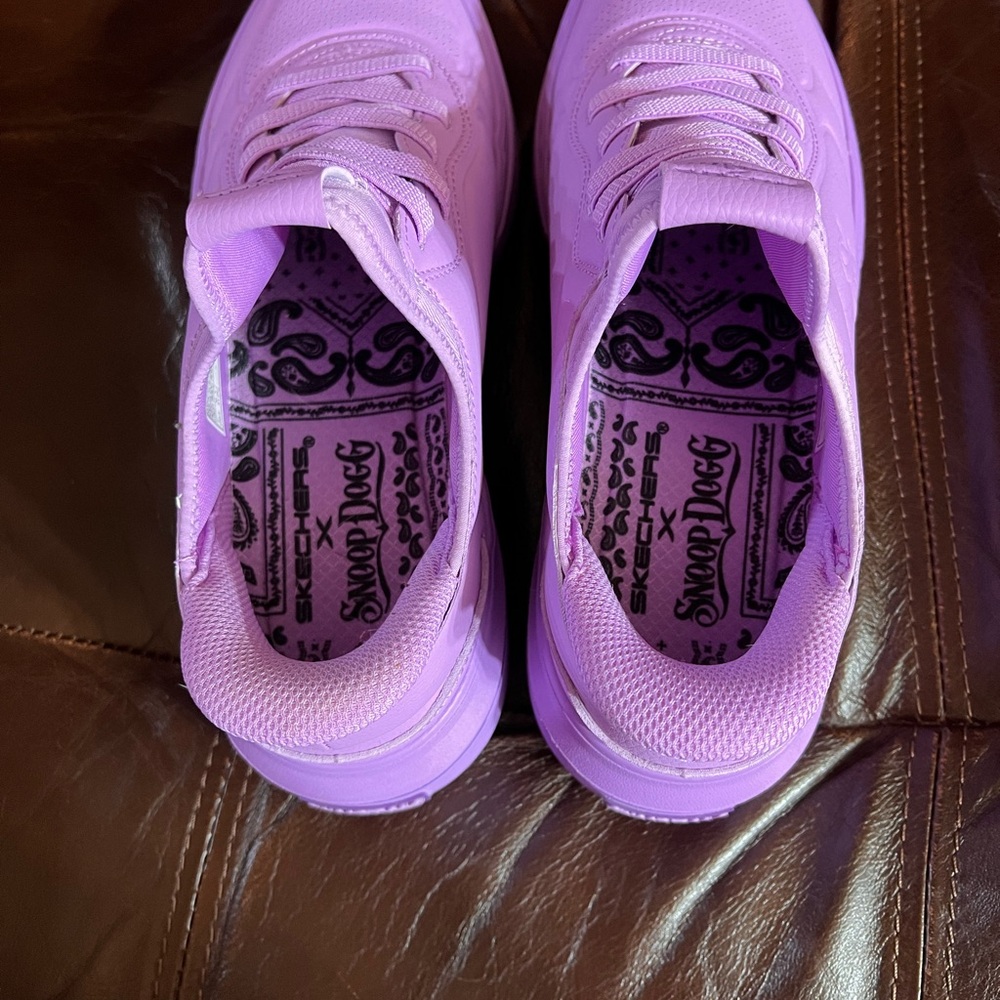 Skechers x Snoop Dogg Women's Lavender Sneakers - Picture 4 of 7